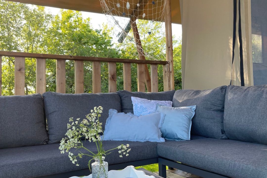 Safari Tent Eive – Modern Glamping Comfort for 4