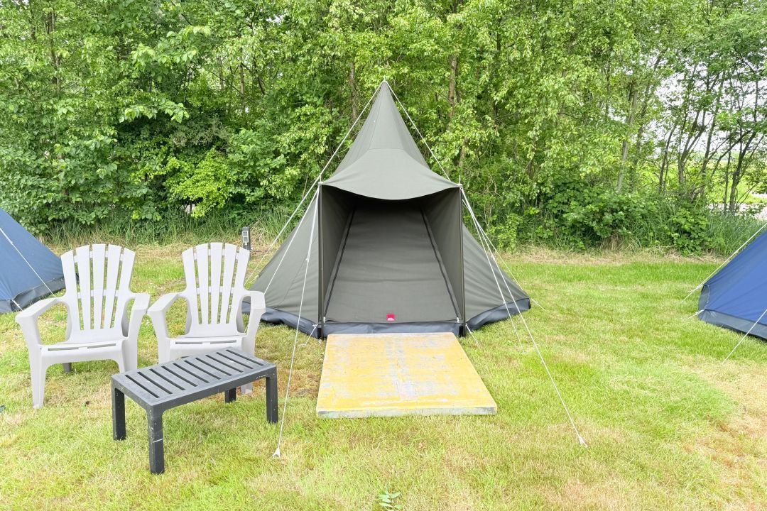 Dune tent Helmgras at farm de Oorsprong