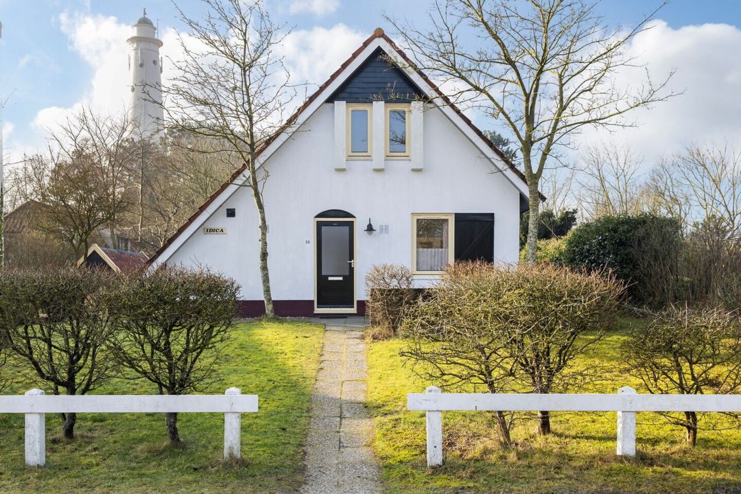 6-person holiday home Idica near beach and village