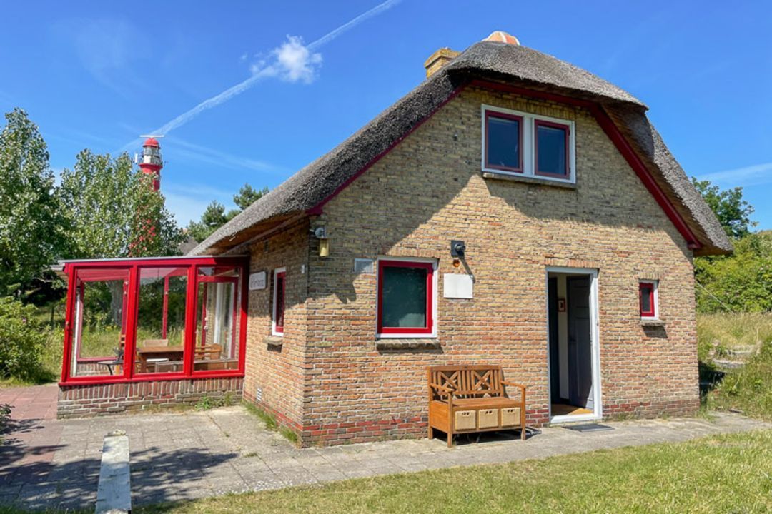 Holiday Cottage Winterkoning – Quiet Stay for 4 in the Dunes