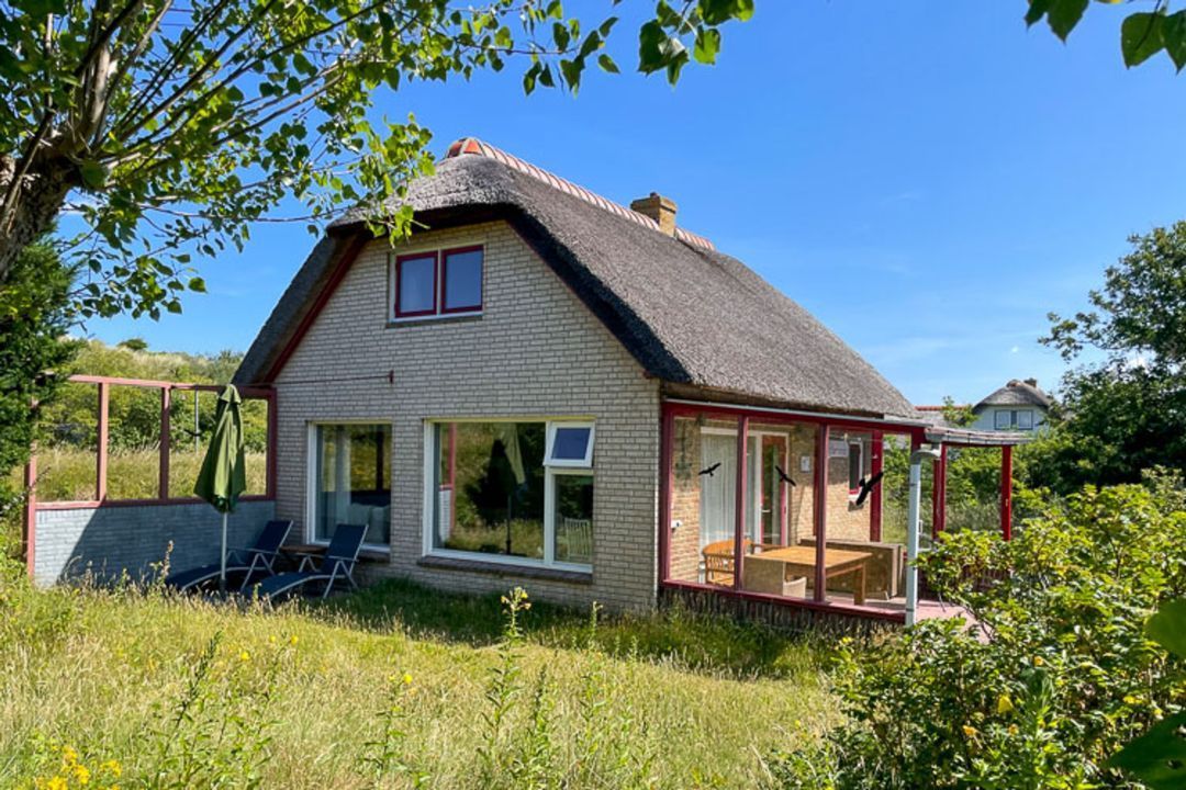 Holiday Cottage Winterkoning – Quiet Stay for 4 in the Dunes