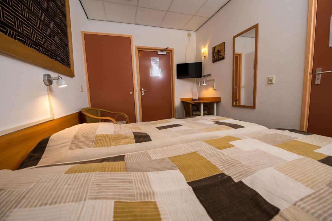 Pension Westerburen - small hotelroom