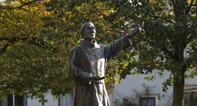 statue of the monk